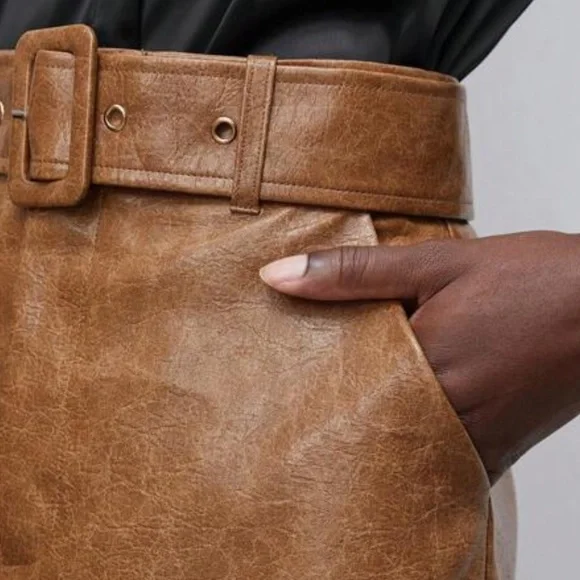 Luxe Vegan Leather Split hem Belted Midi Skirt - Picture 3 of 7
